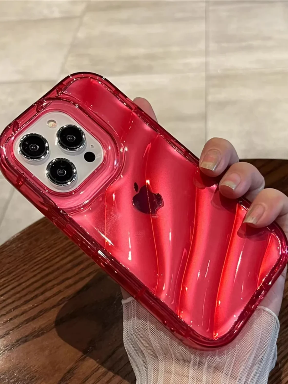 Золотой apple iPhone 15, Айфон 15 чехол матовый с обьемный с принтом для iPhone 15
