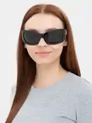 Очки женские солнцезащитные