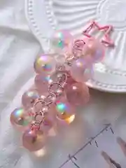 Конфетный брелок- подвес для сумки, подвес для сумки/рюкзака. Брелок из бусин