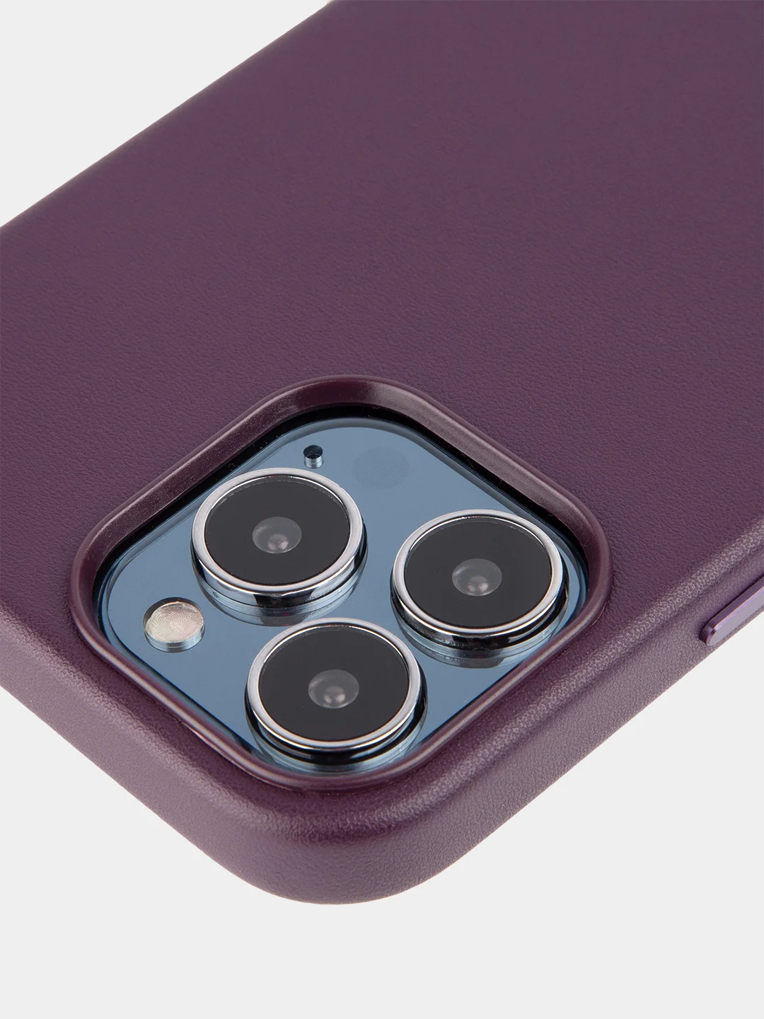 Бордовый чехол MagSafe для iPhone 13 Pro Max кожаный BROSCORP с защитой камер, микрофиброй, экокожа