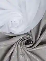 Серый шторы с тюлем, короткие, разные цвета, высота 170 см, ширина штор 140+140 см