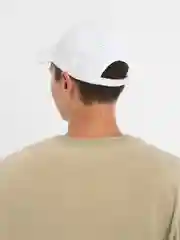 Белый кепка бейсболка