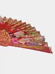 Красный веер ручной складной