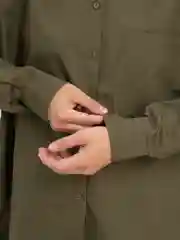 Зелёный хаки рубашка женская хлопок