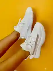 Кроссовки