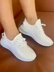 Кроссовки