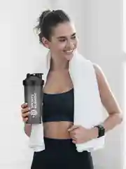 Черный шейкер спортивный для протеина Sports Element "Оникс", 600 мл, с венчиком