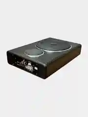 Черный автомобильный активный сабвуфер под сиденье 8"