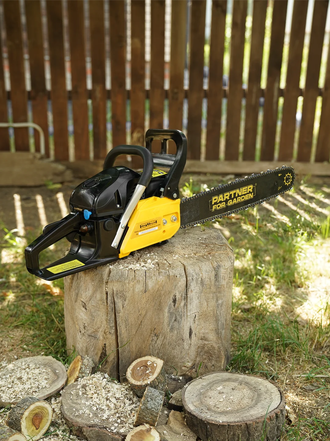 Бензопила цепная Partner for Garden GS 520 3,5 л.с, мощность 2,4 кВт л.с., лёгкий запуск