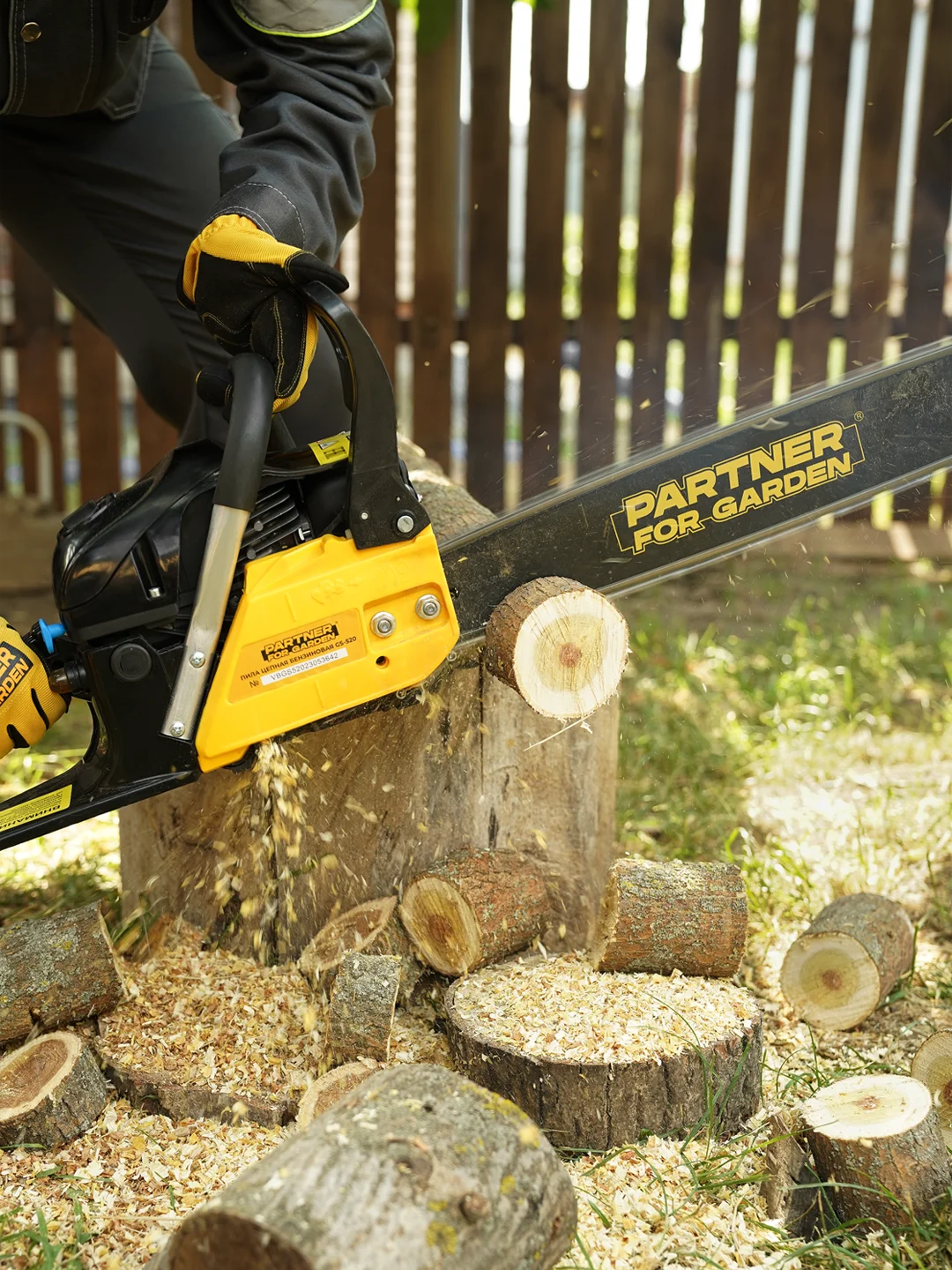Бензопила цепная Partner for Garden GS 520 3,5 л.с, мощность 2,4 кВт л.с., лёгкий запуск