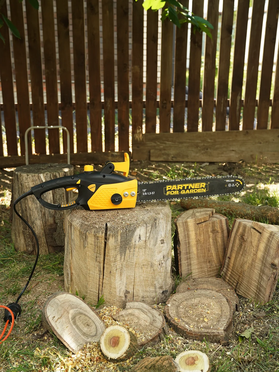 Пила цепная электрическая Partner for Garden ES-405 2000 Вт,16"/40 см шина,цепь 3/8-1,3-57