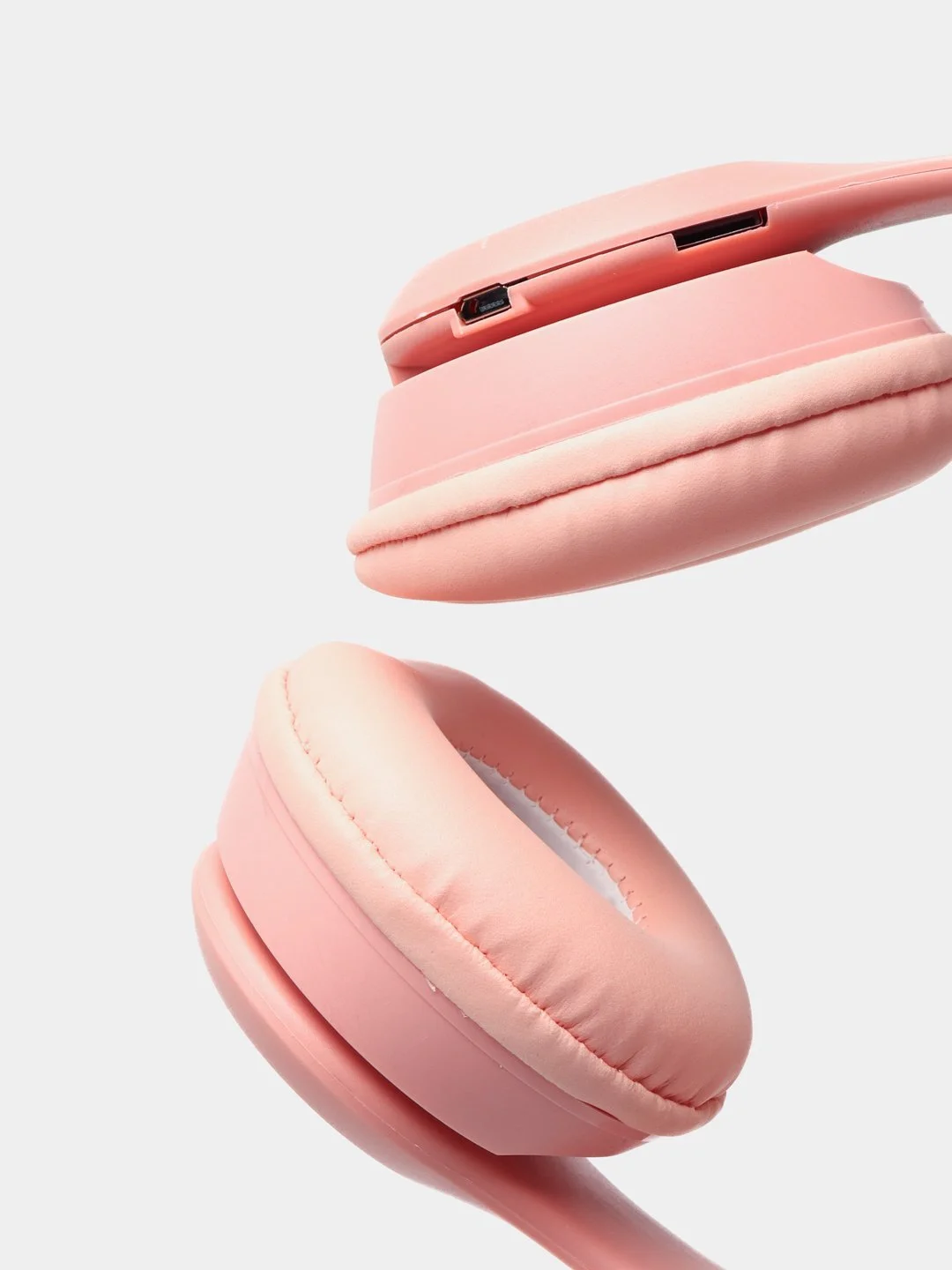 Беспроводные наушники bluetooth со светящимися ушками