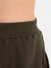 Зелёный хаки женский костюм двойка футболка и шорты
