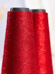 Алый пряжа с люрексом для вязания OnlyWe Alluring Shine 50 гр, 1500 метров
