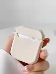 Молочный чехол для наушников Apple AirPods 1 / Pro 2 / 3, силиконовый