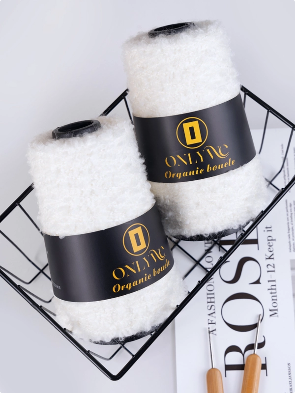 Пряжа для вязания букле OnlyWe Organic Boucle, 200 гр / 700 м, шерсть и акрил, буклированая