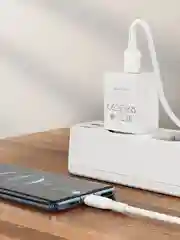 Белый сетевое зарядное устройство Borofone с кабелем Type-C, Micro-USB, Lightning Iphone