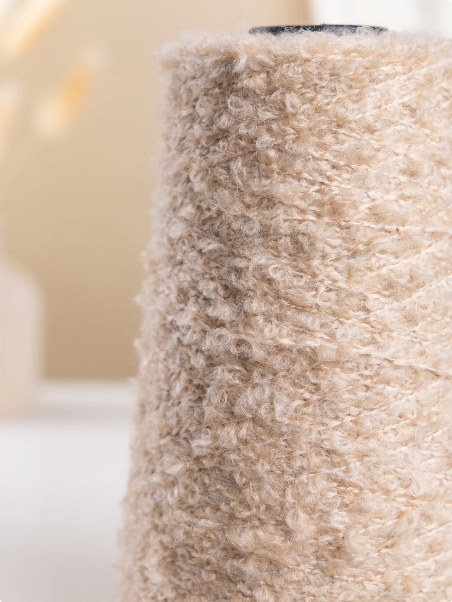 Бежевый пряжа для вязания букле OnlyWe Organic Boucle, 200 гр / 700 м, шерсть и акрил, буклированая