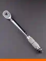 Черный динамометрический ключ  3/8"