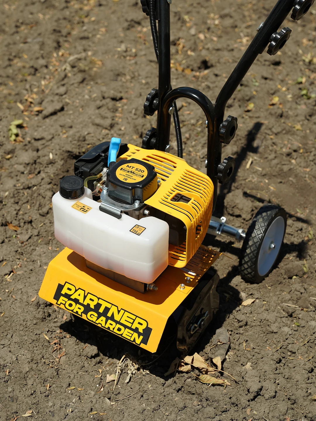 Культиватор бензиновый Partner for Garden МТ-520 2,3 л.с Ширина 300 мм, диаметр фрезы 240 мм