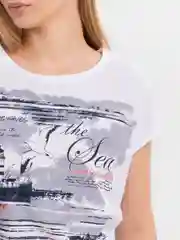 Белый футболка женская