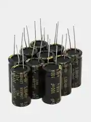 100мкФ 450в Конденсатор электролитический 100UF 450V 105C 18х35мм
