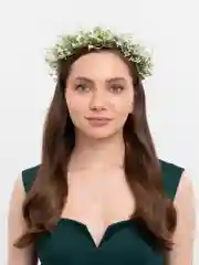 Белый венок на голову с цветами