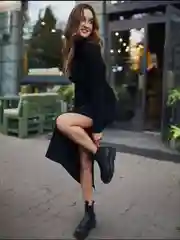 Черный платье лапша с разрезом