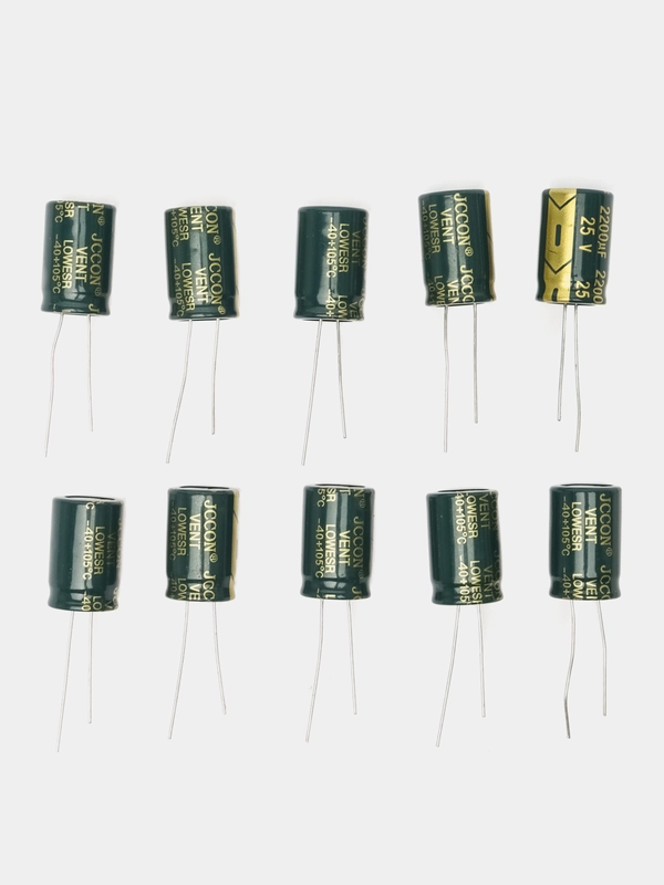 2200мкФ 25в Конденсатор электролитический 2200UF 25V 105C 13х21мм