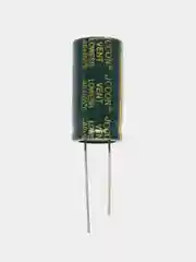4700мкФ 35в Конденсатор электролитический 4700UF 35V 105C 16х30мм