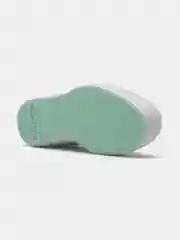 Кроссовки женские Reebok GZ6019 TECHQUE T BOLD 2