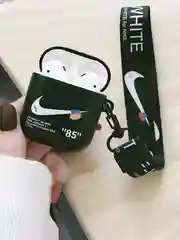 Черный чехол для наушников Apple AirPods 1 / Pro 2 / 3 силиконовый с принтом Nike sport (найк))