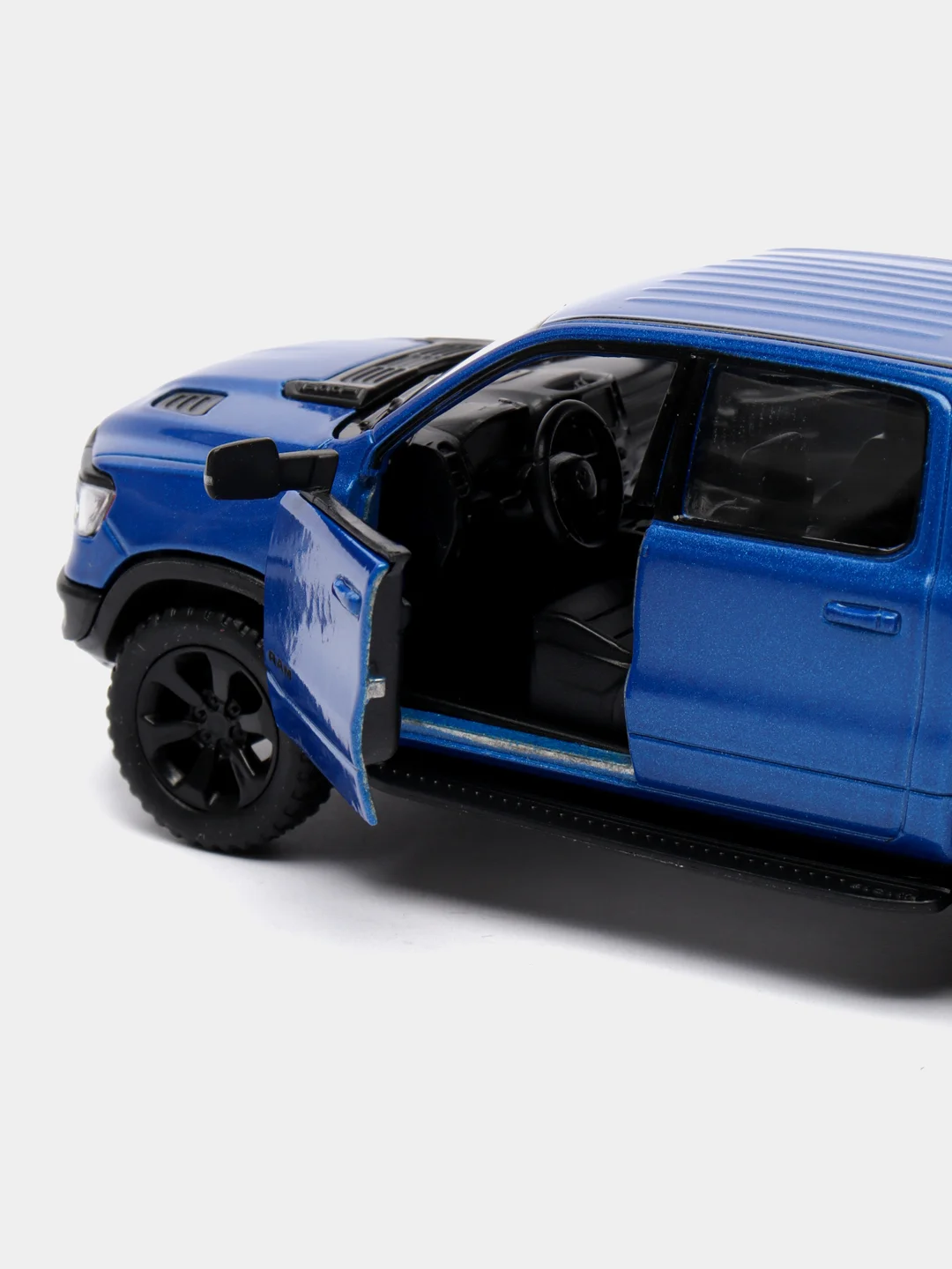 Синий машинка металлическая Kinsmart 1:46 2019 Dodge RAM 1500 (Додж Рам) KT5413D