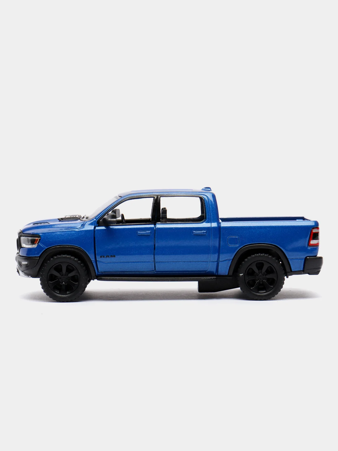 Синий машинка металлическая Kinsmart 1:46 2019 Dodge RAM 1500 (Додж Рам) KT5413D