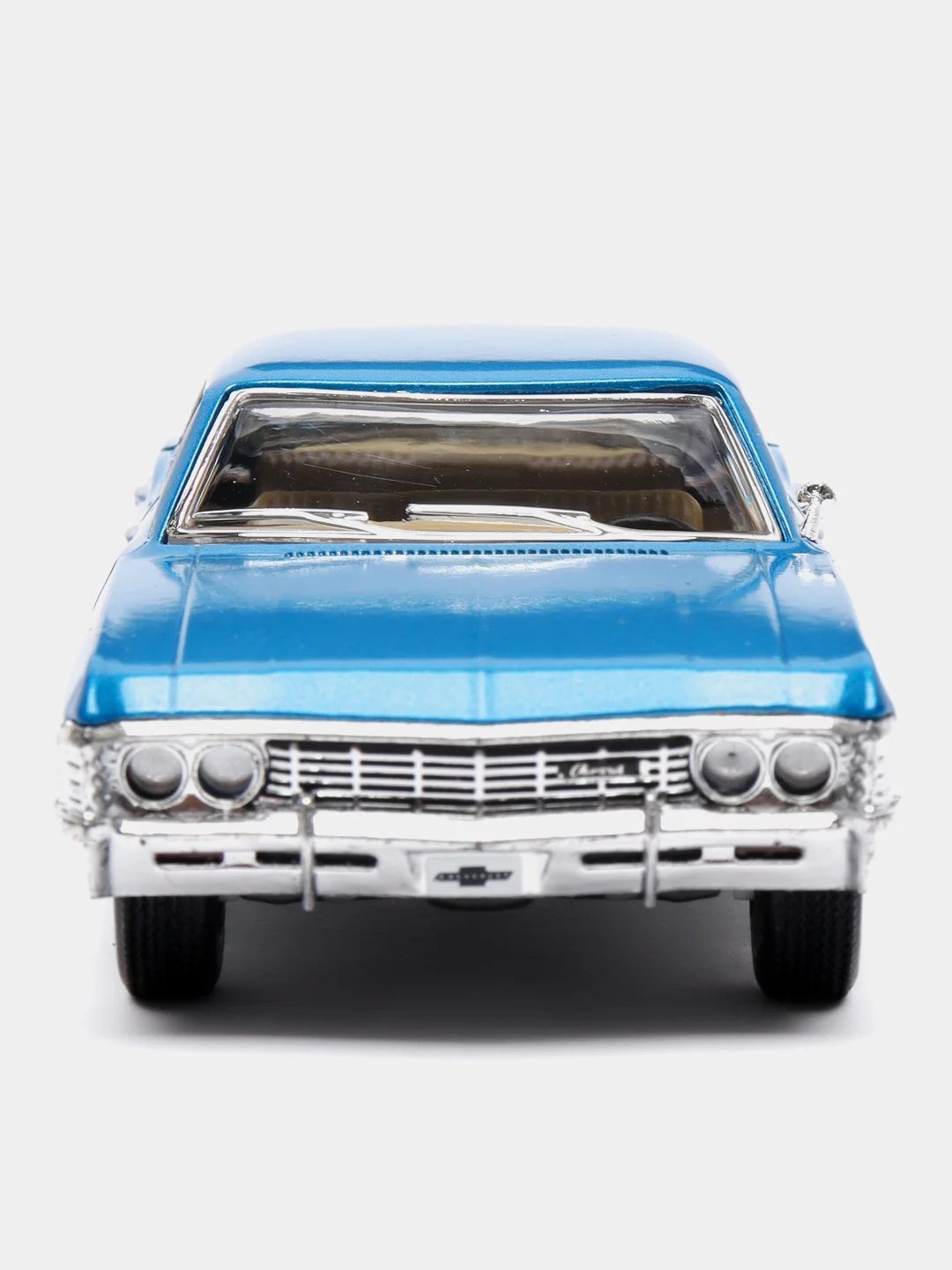 Синий машина металлическая Kinsmart Chevrolet Impala 1967. 1:43 KT5418D