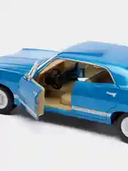 Синий машина металлическая Kinsmart Chevrolet Impala 1967. 1:43 KT5418D
