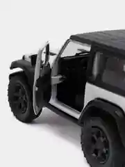 Белый 2018 Jeep Wrangler Rubicon 4x4 with Top 1:34 KT5412DK