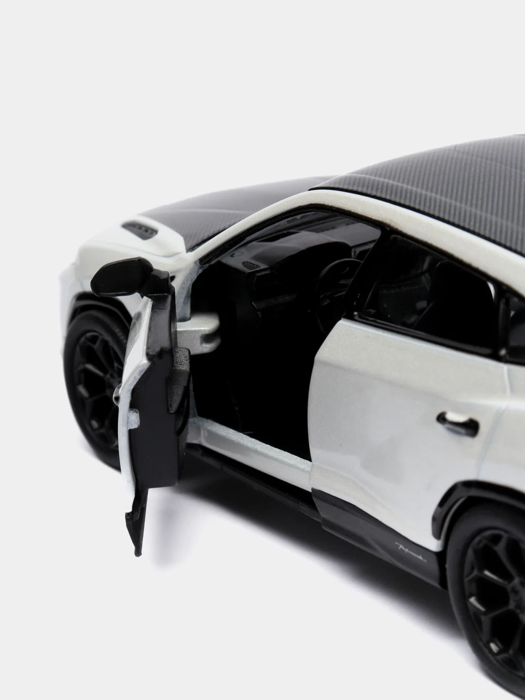Белый металлическая модель Lamborghini Urus Performante 1:40 KT5447D