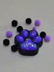 Фиолетовый лапка антистресс сквиш, мялка лапка, кошачья лапка жмякалка