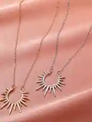 Серебряный цепочка с подвеской в виде солнца