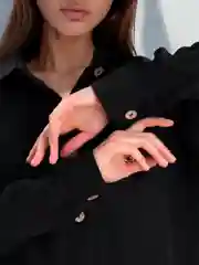 Бежевый женский костюм, рубашка и брюки