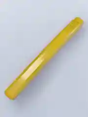 Желтый футляр для зубной щетки из пластика