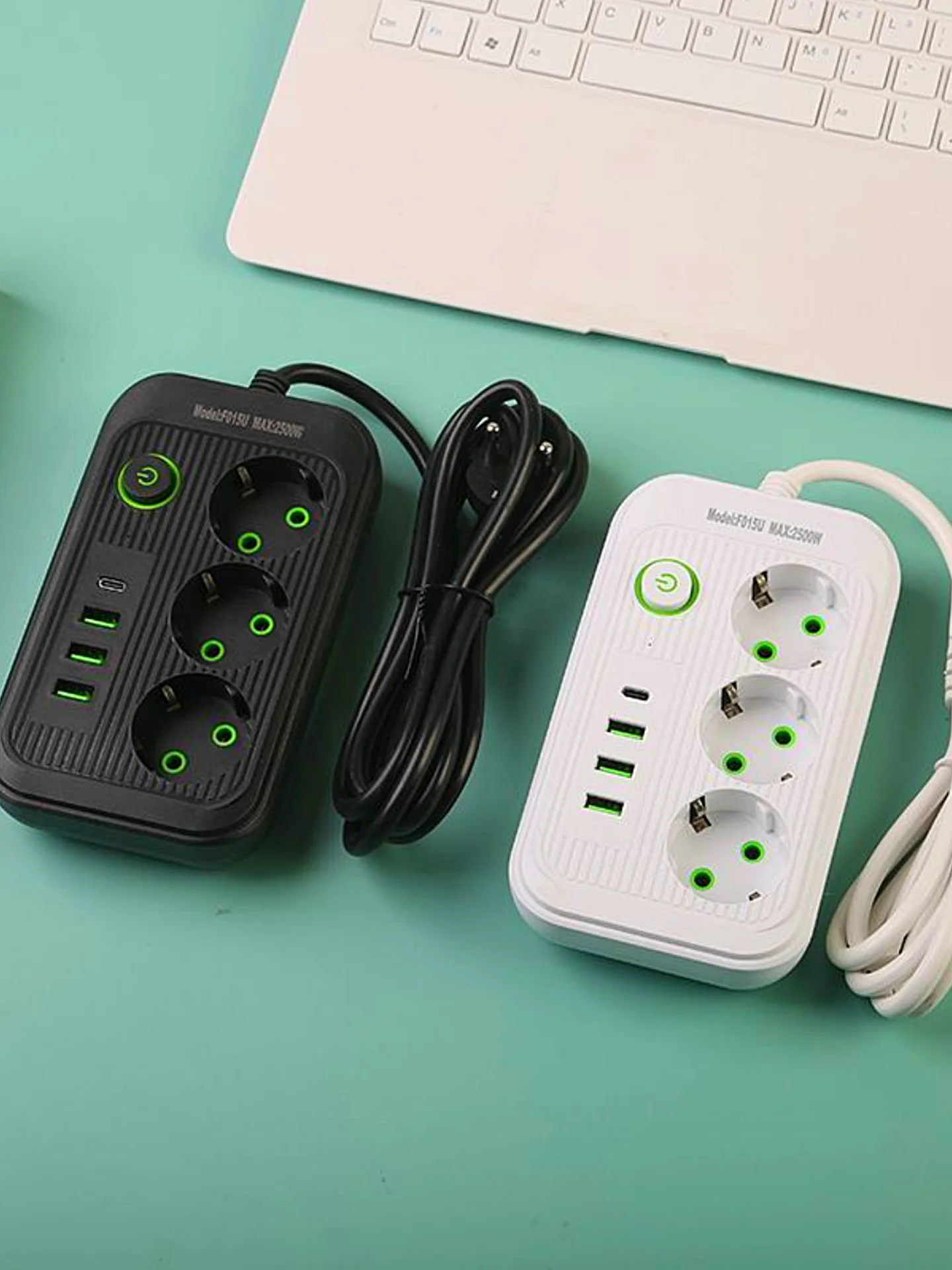 Белый сетевой фильтр- удлинитель с 3 розетками, 3 USB портами и 1 Type-C