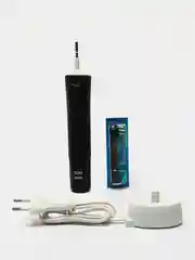 Электрическая зубная щетка Oral-B Vitality Pro Protect X Clean+зубная нить Essential Floss