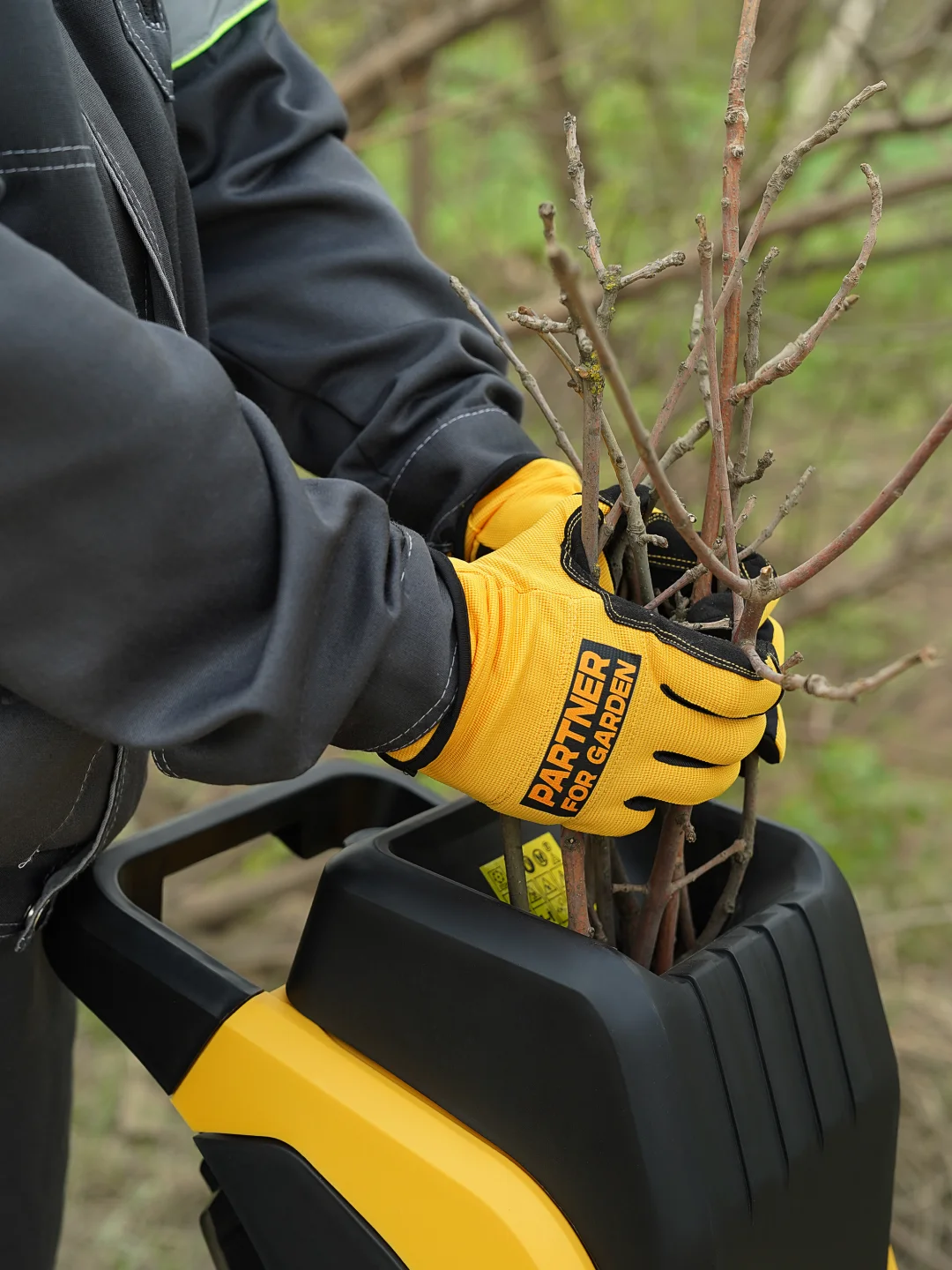Садовый измельчитель электрический Partner for garden EGS 3000 3000 Вт, 45 мм, 4500 об/мин