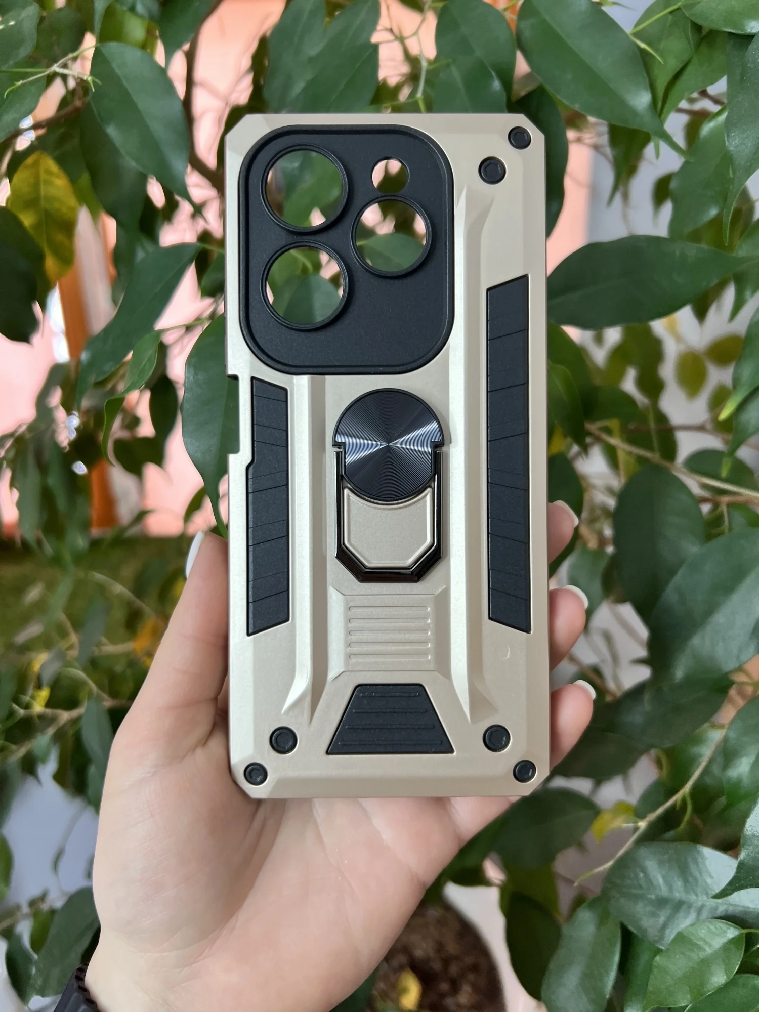 Золотой чехол противоударный military для Infinix Hot 40 и 40 Pro / Инфиникс Хот 40 и 40 Про