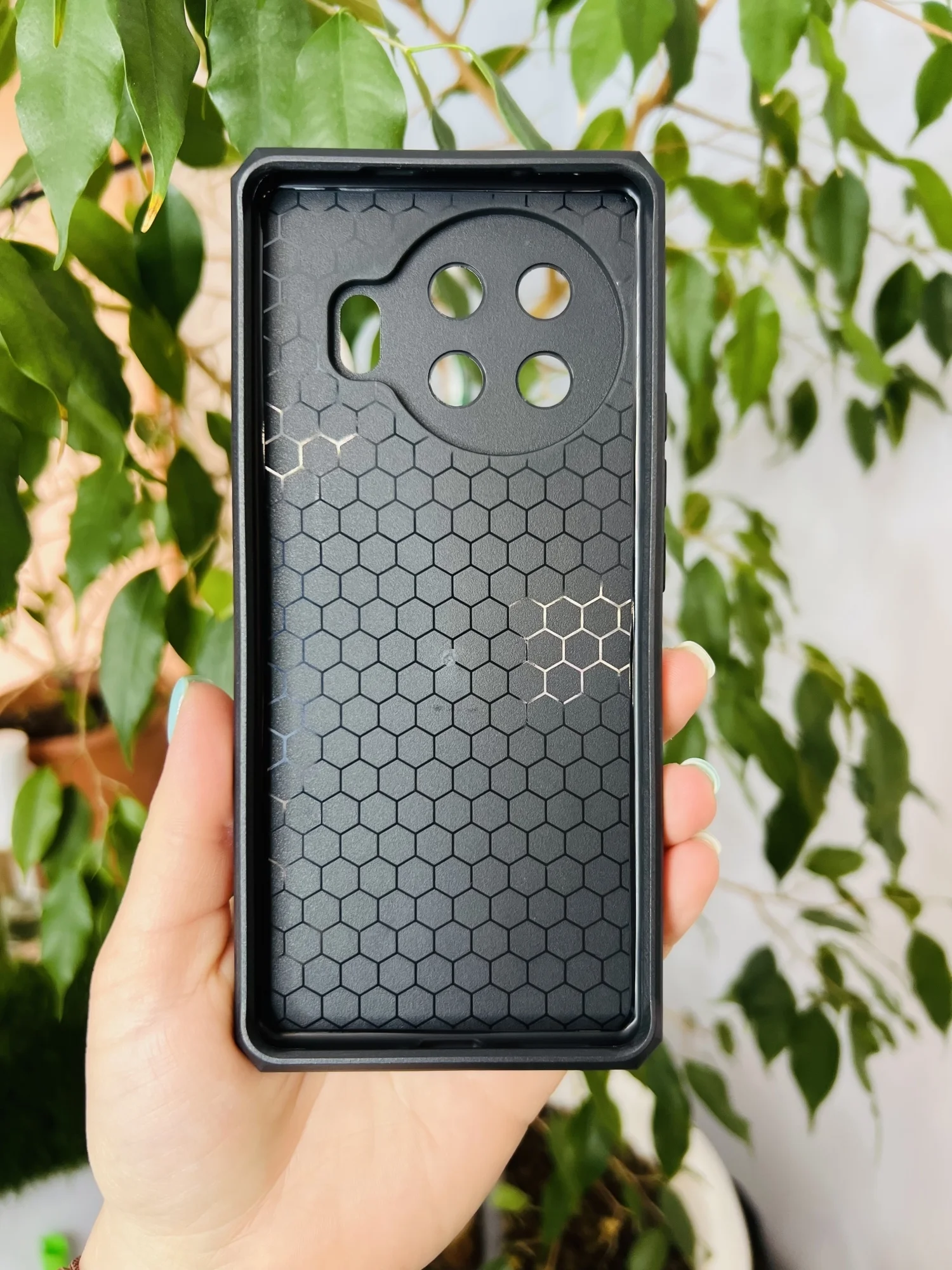 Красный чехол противоударный military для Tecno Spark 20 Pro Plus / Техно Спарк 20 Про +
