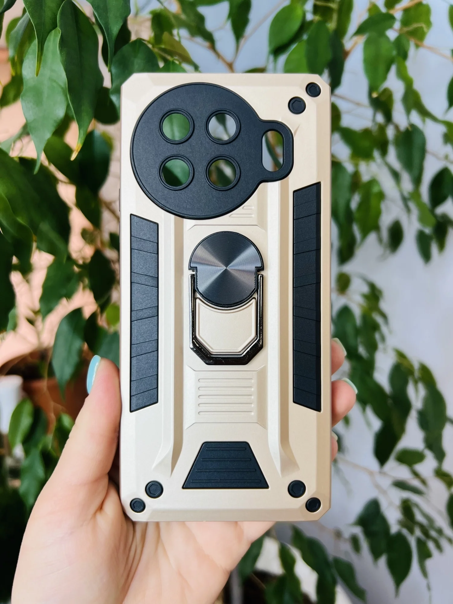 Золотой чехол противоударный military для Tecno Spark 20 Pro Plus / Техно Спарк 20 Про +