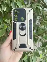 Золотой чехол противоударный military для Tecno Spark 8C и Spark GO 2022/Техно 8С и Спарк ГО 2022