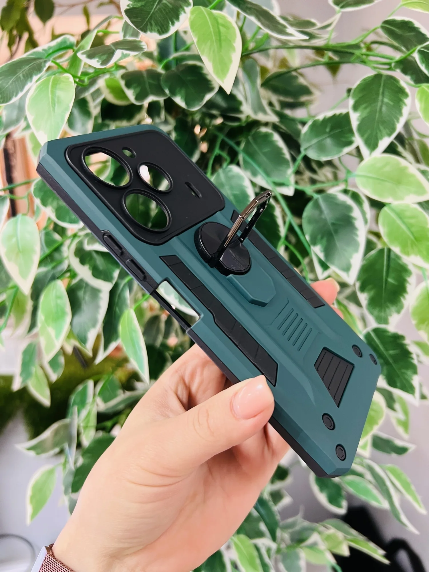 Тёмно-зелёный чехол противоударный military для Tecno Pova 6 и Tecno Pova 6 Pro